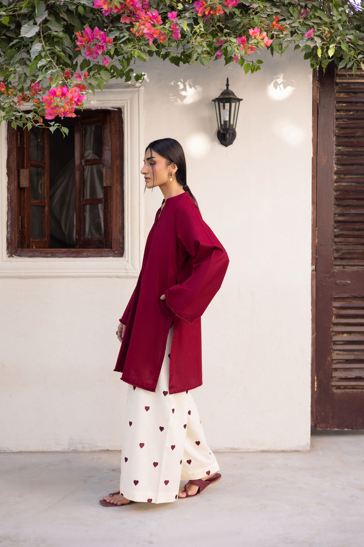 Playful Hearts – Solid Kurta with Printed Trousers