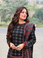 Digital Chunri 3-Piece Suit – Premium Silky Lawn