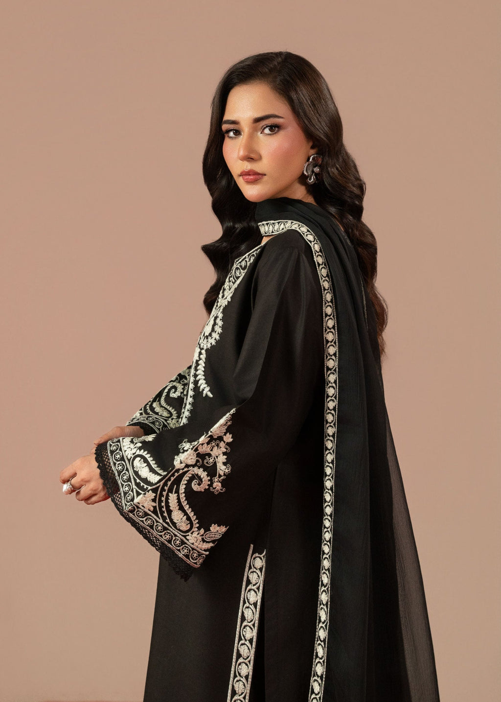 Midnight Grace – Embroidery 3PC Suit