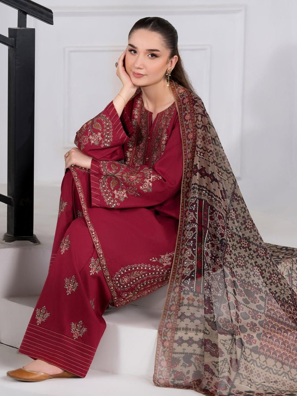 ABIRA – Luxury Embroidered 3-Piece Suit (Stitched)